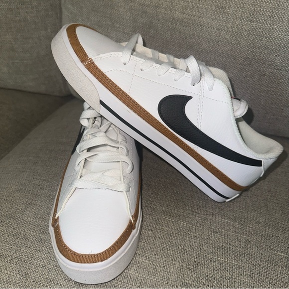 Authentic Nike Court Legacy NN White Black Desert Ochre Women 6.5 - Picture 1 of 8